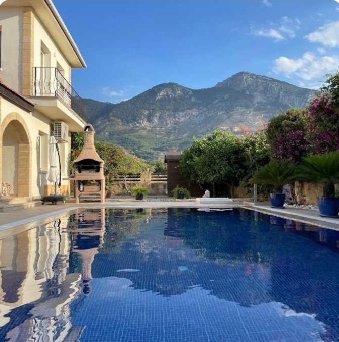 Casa Santos Kyrenia Villa Kyrenia  Ngoại thất bức ảnh
